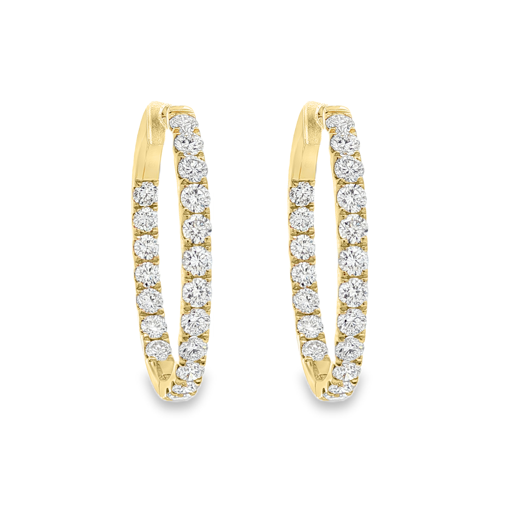 Lab-Grown Diamond Oval Hoop Earrings in 14K Yellow Gold