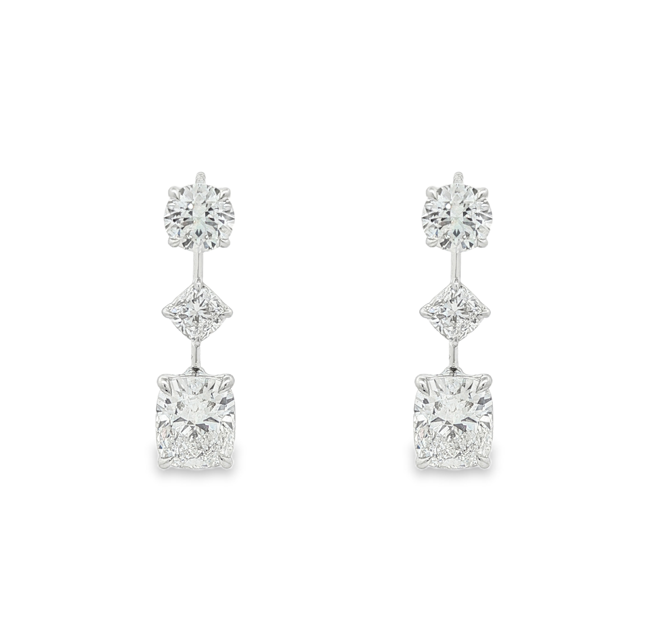 Dangling earrings with mixed-cut lab-grown diamonds in 18k white gold
